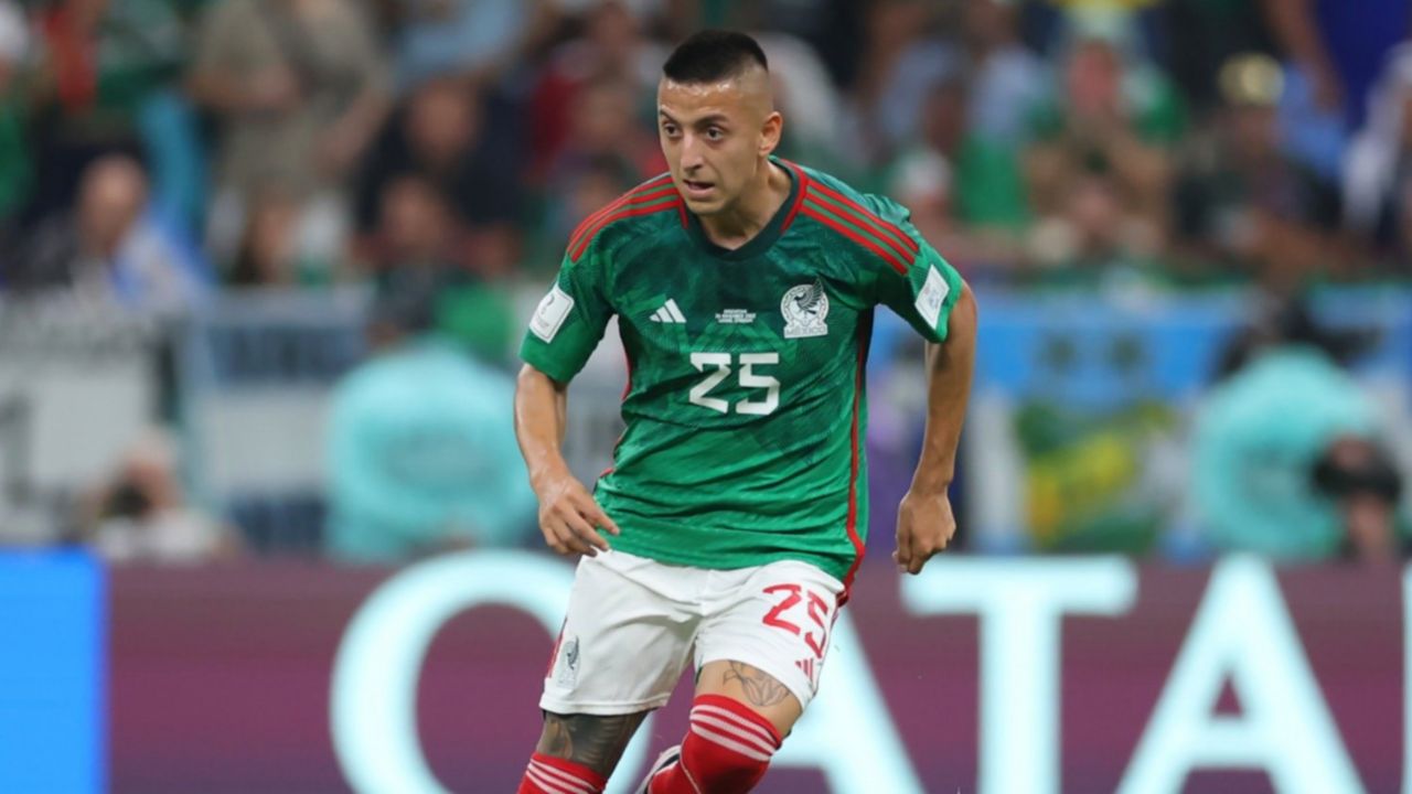 Piojo Alvarado queda borrado tras su actuación con México ante