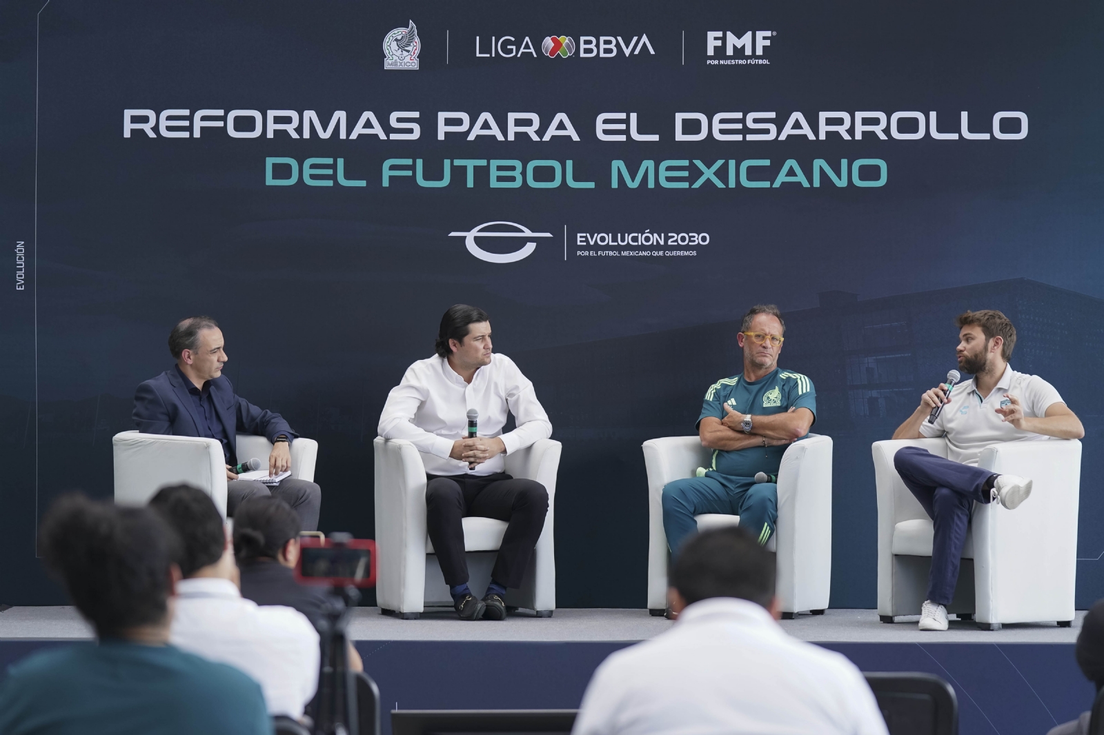 Oficial: Los CAMBIOS para DTs, Liga MX y Selecciones que habrá en el Futbol Mexicano