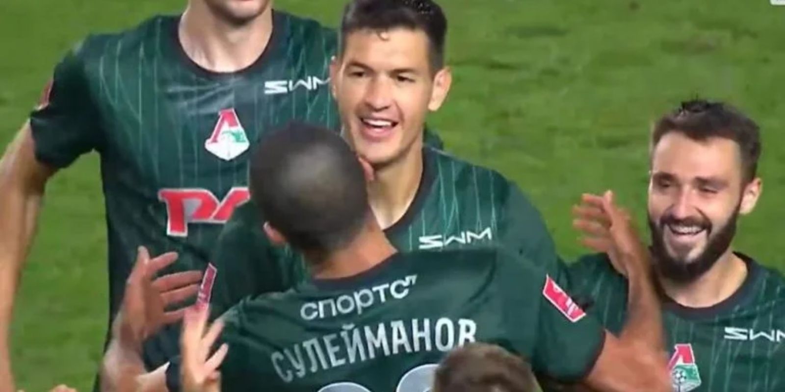 Video: César Montes DEBUTA Y ANOTA en goleada del Lokomotiv Moscú