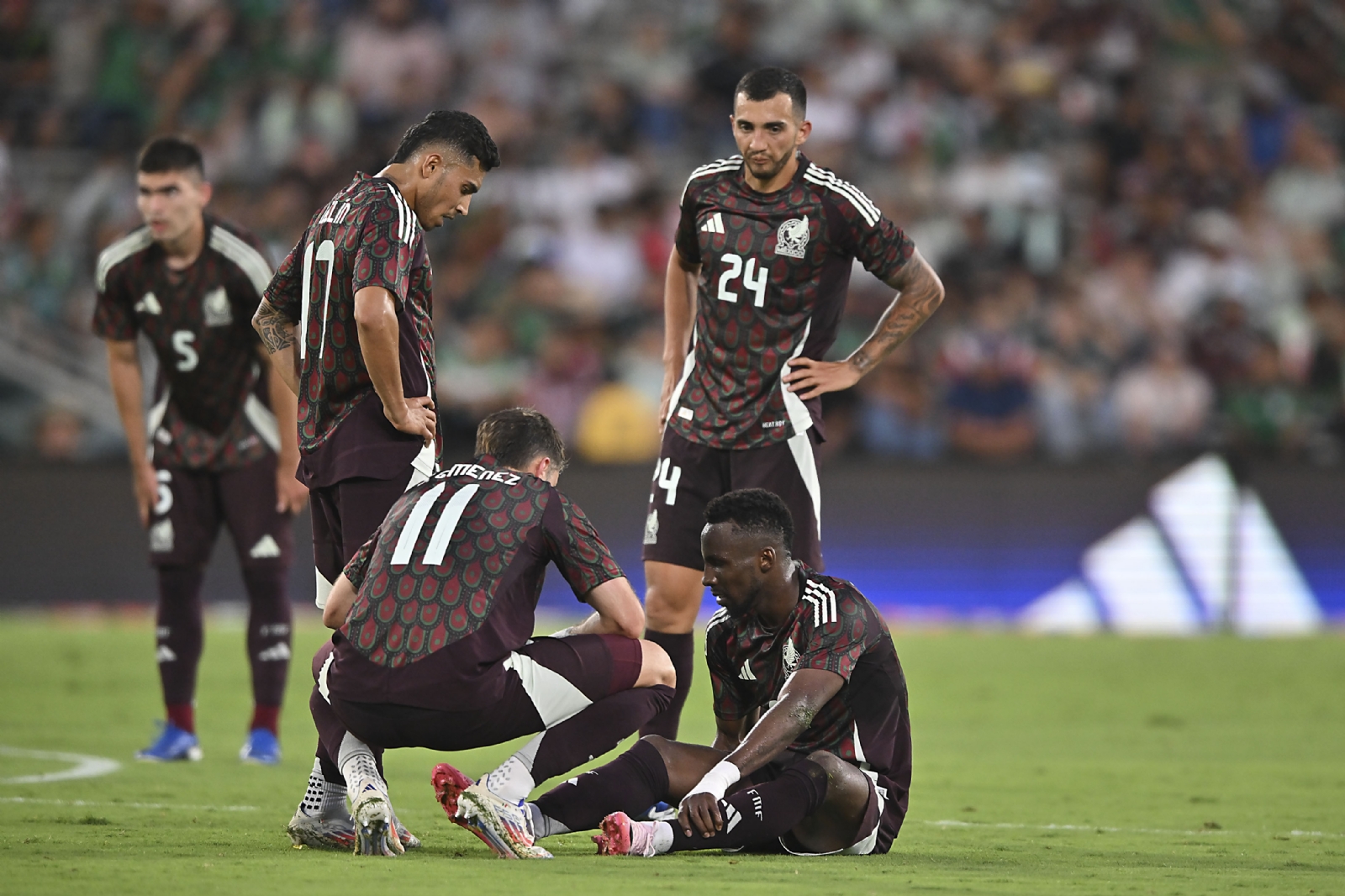 ¡Están cansados! La PROTESTA de la afición de la Selección Mexicana para el partido vs Canadá