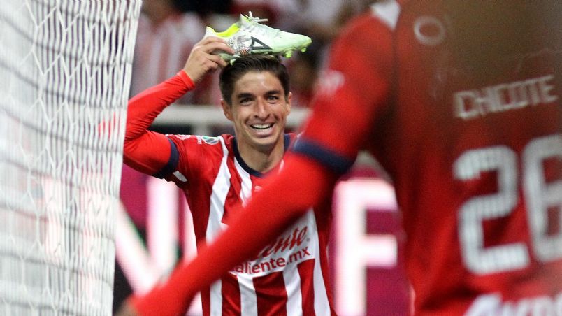 Oficial | Chivas Confirma La RENOVACIÓN Multianual De Isaac Brizuela ...