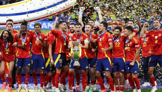 Tras GANAR la Eurocopa con España, el  ÚNICO JUGADOR que MERECE el Balón de Oro