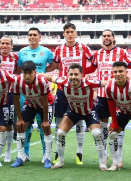 Chivas anuncia la RENOVACIÓN de DOS FIGURAS con nuevo contrato MULTIANUAL