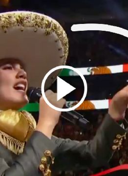 La REACCIÓN del ‘Canelo’ Álvarez al ERROR de Camila Fernández en el Himno Nacional